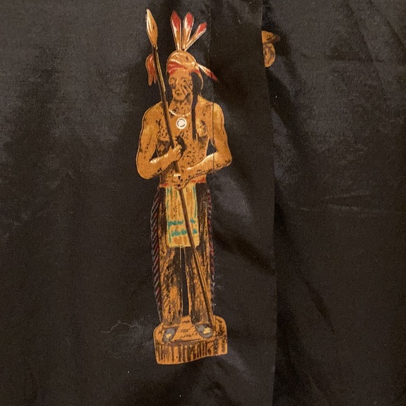 Rocky Mountain Women’s Button Up Blouse Western Cowgirl Indian Statue Design - Picture 4 of 7